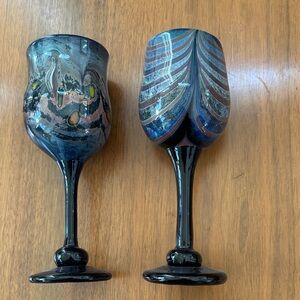 Artistic Blue and Black Wine Glass Set